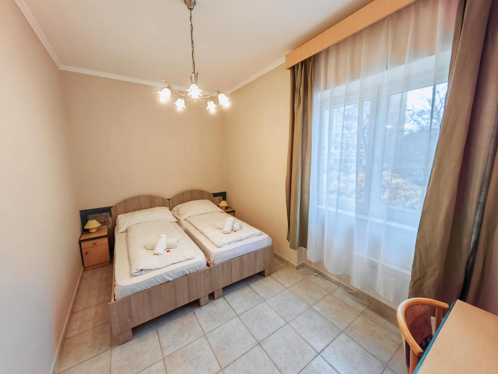 Nora Hotel Hajduszoboszlo Exterior photo